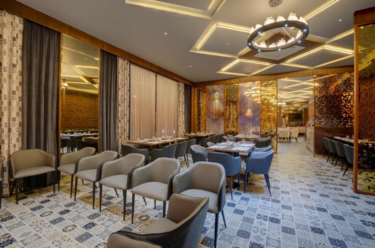 Hotel Diamond 26 Сурат Экстерьер фото