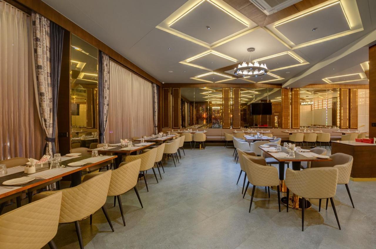 Hotel Diamond 26 Сурат Экстерьер фото