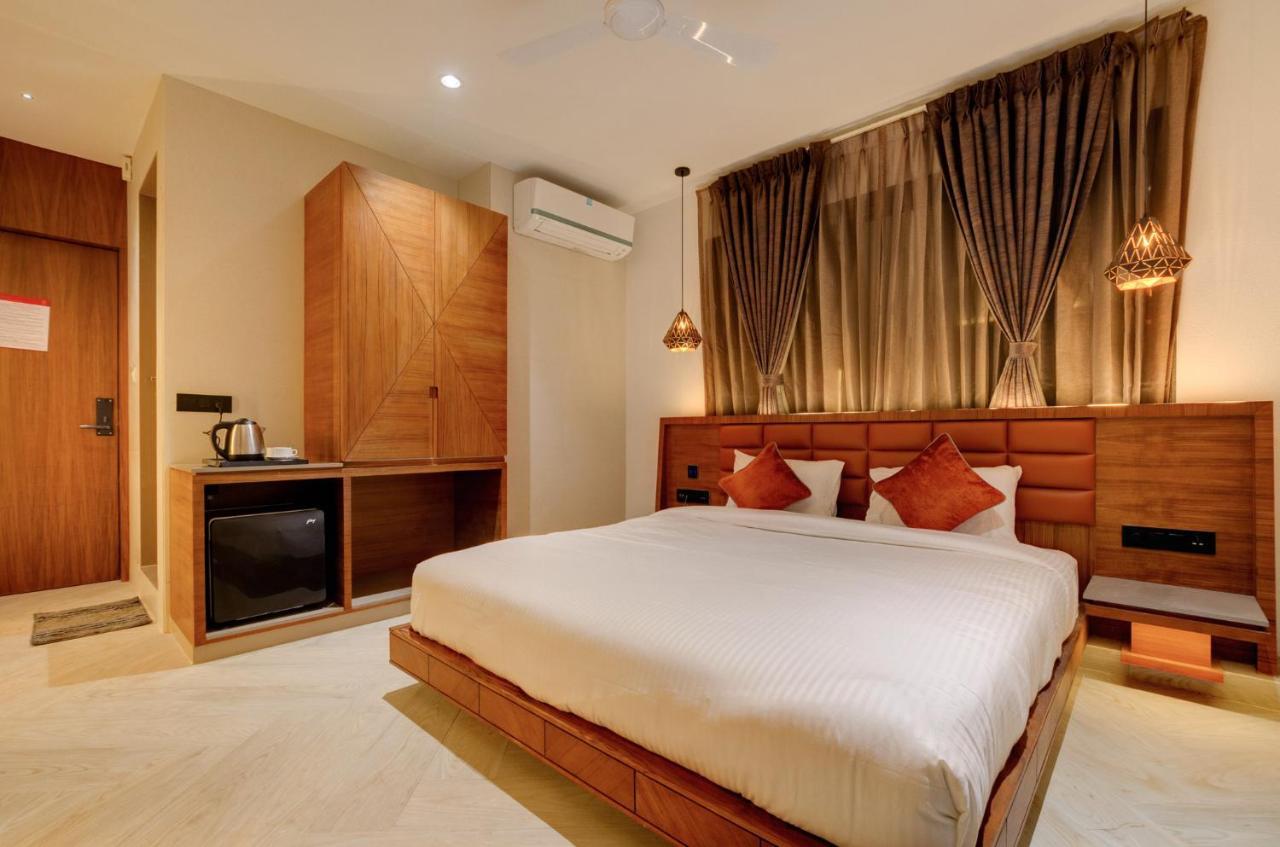 Hotel Diamond 26 Сурат Экстерьер фото